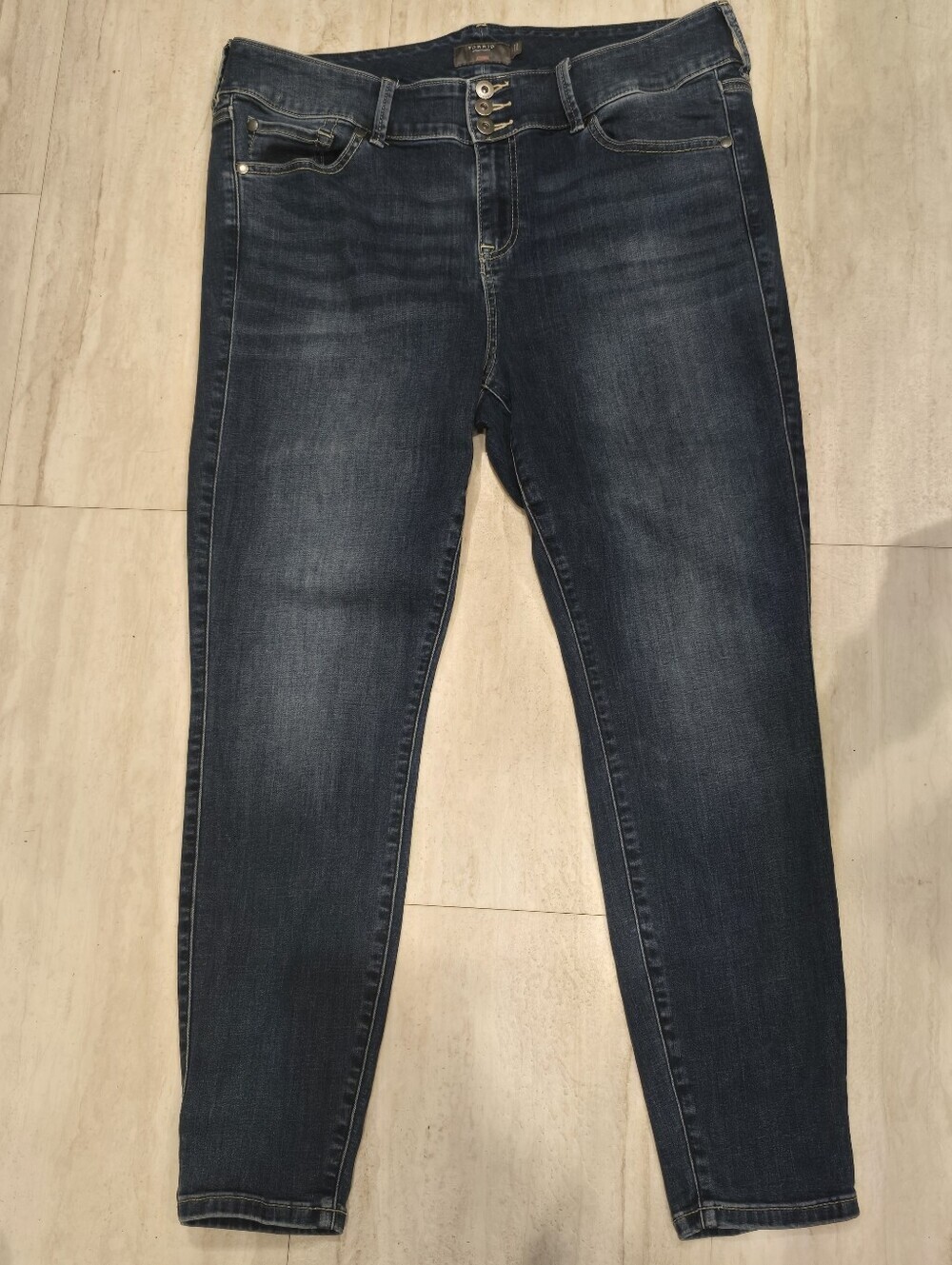 Torrid Women's Skinny Jegging Super Soft Blue Size 18R 3 Button Cotton Blend